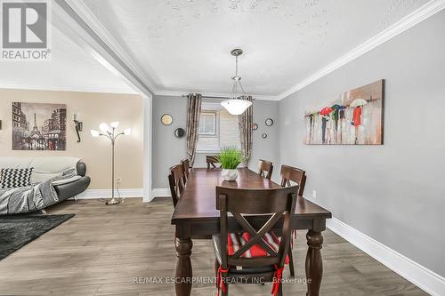 28 Tara Court, Hamilton, ON - Indoor Photo Showing Dining Room