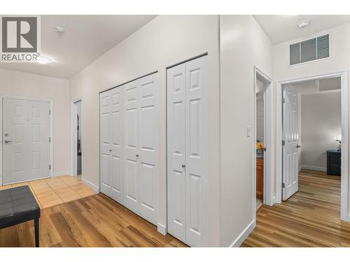 1963 Durnin Road Unit# 303, Kelowna, BC - Indoor Photo Showing Other Room