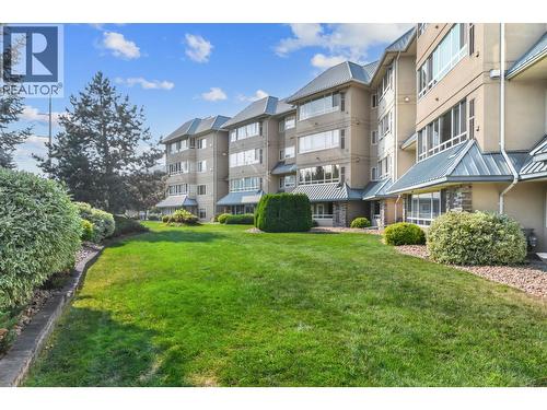 1963 Durnin Road Unit# 303, Kelowna, BC - Outdoor