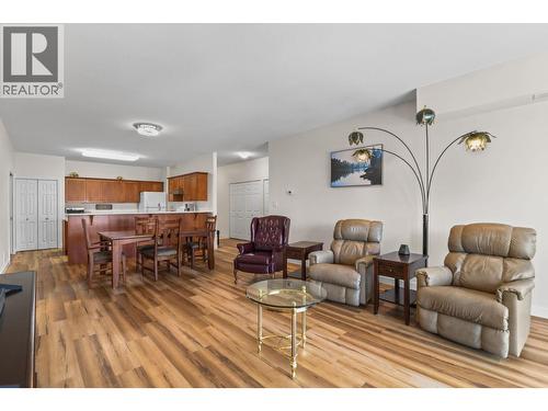 1963 Durnin Road Unit# 303  Kelowna, BC V1X 7Y4