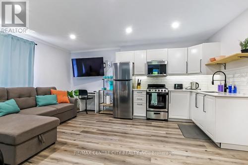 483 George Street, Central Elgin (Port Stanley), ON - Indoor Photo Showing Kitchen