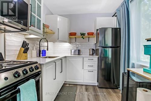 483 George Street, Central Elgin (Port Stanley), ON - Indoor Photo Showing Kitchen With Upgraded Kitchen