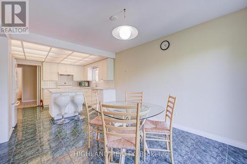 2591 Robin Drive, Mississauga, ON - Indoor Photo Showing Dining Room