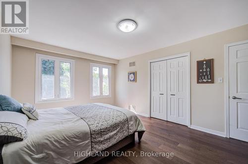 2591 Robin Drive, Mississauga, ON - Indoor Photo Showing Bedroom