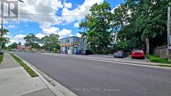 88 ELLIOTT STREET  Brampton, ON L6Y 1W3