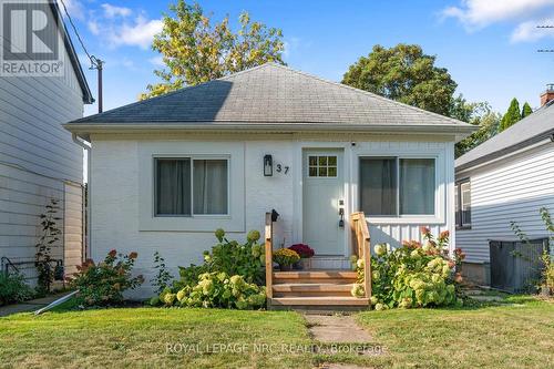 37 LOCK STREET  St. Catharines (Port Dalhousie), ON L2N 5B8
