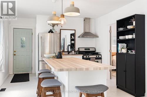 37 Lock Street, St. Catharines (Port Dalhousie), ON - Indoor