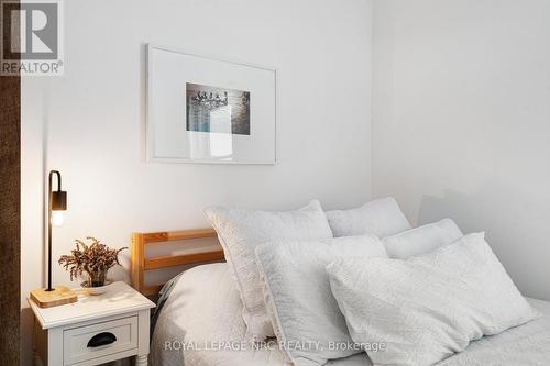37 Lock Street, St. Catharines (Port Dalhousie), ON - Indoor Photo Showing Bedroom