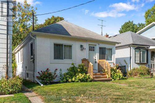 37 Lock Street, St. Catharines (Port Dalhousie), ON - Outdoor