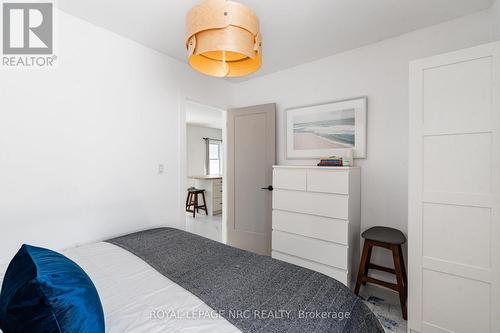 37 Lock Street, St. Catharines (Port Dalhousie), ON - Indoor Photo Showing Bedroom