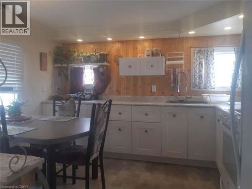 18 Sutton Drive, Goderich, ON - Indoor Photo Showing Dining Room