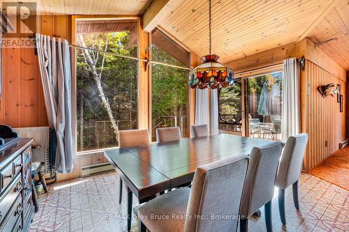 27 Silverside Point Drive, Northern Bruce Peninsula, ON -  Photo Showing Dining Room