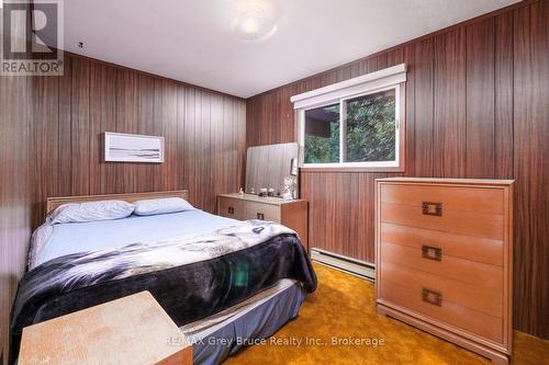 27 Silverside Point Drive, Northern Bruce Peninsula, ON - Indoor Photo Showing Bedroom