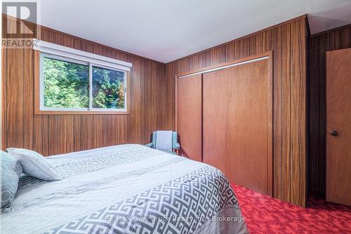 27 Silverside Point Drive, Northern Bruce Peninsula, ON - Indoor Photo Showing Bedroom