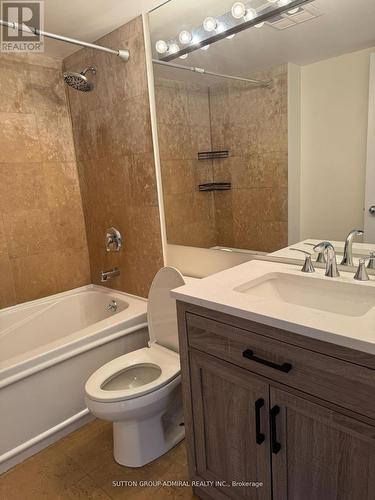 905 - 909 Bay Street, Toronto, ON - Indoor Photo Showing Bathroom
