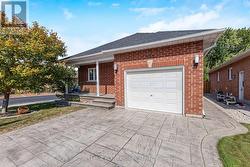 331 CENTENNIAL FOREST DRIVE  Milton, ON L9T 5X4