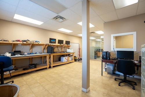 4 5492 Production Boulevard, Surrey, BC 