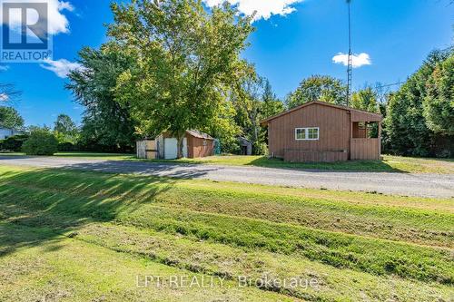 7 Broadway Street, North Grenville, ON - Outdoor