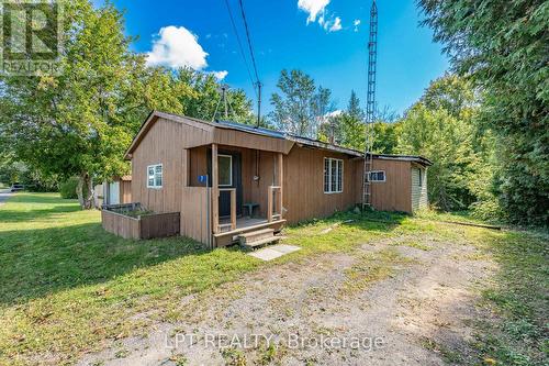7 Broadway Street, North Grenville, ON - Outdoor