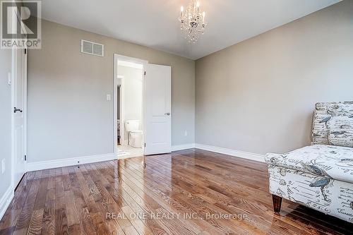 19 Anglin Drive, Richmond Hill, ON - Indoor Photo Showing Other Room