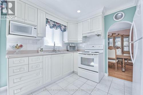 7190 Madiera Road, Mississauga, ON - Indoor Photo Showing Kitchen