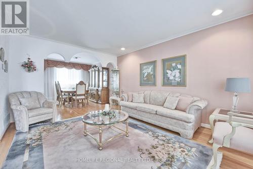 7190 Madiera Road, Mississauga, ON - Indoor Photo Showing Living Room