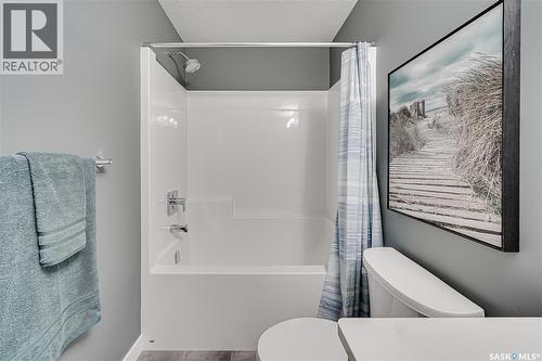 110 Traeger Common, Saskatoon, SK - Indoor Photo Showing Bathroom