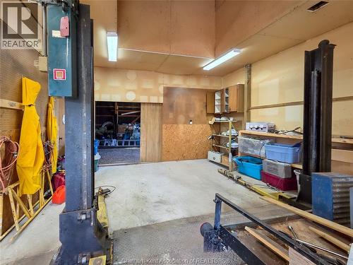 17 Glenmar Avenue, Chatham, ON - Indoor