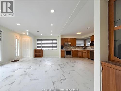 17 Glenmar Avenue, Chatham, ON - Indoor