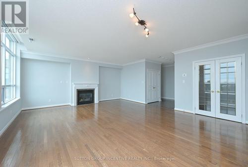 508 - 4 Briar Hill Heights, New Tecumseth, ON - Indoor With Fireplace