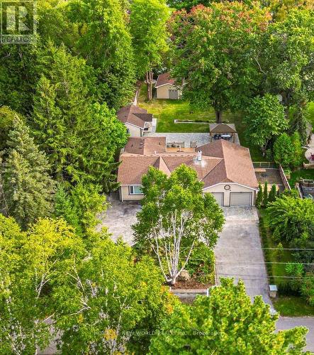 215 Willow Drive, Georgina, ON - Outdoor