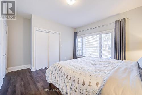 215 Willow Drive, Georgina, ON - Indoor Photo Showing Bedroom