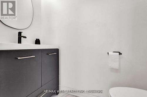 15 Severino Circle, West Lincoln, ON - Indoor Photo Showing Bathroom