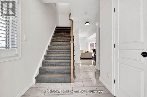 15 Severino Circle, West Lincoln, ON - Indoor Photo Showing Other Room