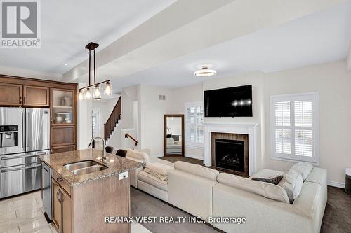 15 Severino Circle, West Lincoln, ON - Indoor With Fireplace