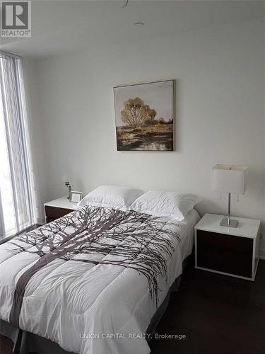 7002 - 88 Harbour Street, Toronto, ON - Indoor Photo Showing Bedroom