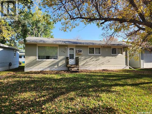 208 2Nd Avenue E, Lampman, SK - Outdoor