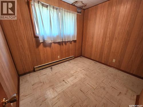 208 2Nd Avenue E, Lampman, SK - Indoor Photo Showing Other Room