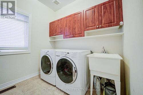 1 Lourakis Street, Richmond Hill, ON - Indoor Photo Showing Laundry Room