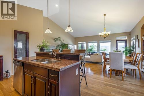 Open concept kitchen & living space - 610 Arrowleaf Lane, Kelowna, BC - Indoor