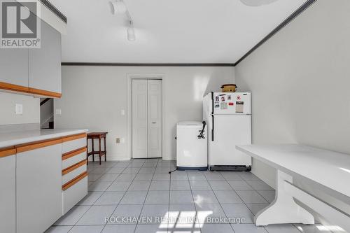 36 Macklin Street N, Hamilton, ON - Indoor Photo Showing Kitchen