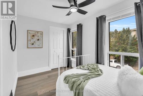 10 Gordon Street, Hamilton, ON - Indoor Photo Showing Bedroom