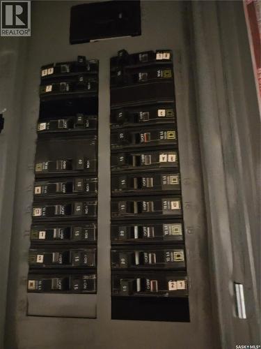 436 Iroquois Street W, Moose Jaw, SK - Indoor Photo Showing Other Room