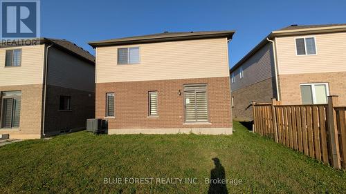 2926 Turner Crescent, London South (South U), ON - Outdoor With Exterior