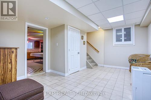 633 Rosseau Road, Hamilton, ON - Indoor