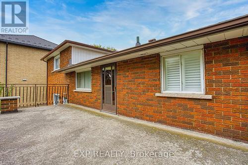 633 Rosseau Road, Hamilton, ON - Outdoor With Exterior