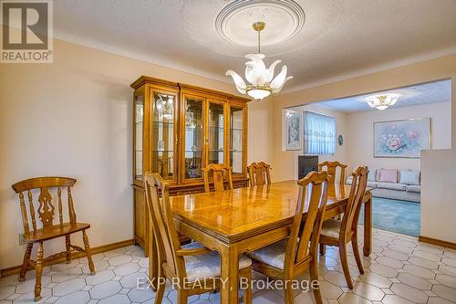 633 Rosseau Road, Hamilton, ON - Indoor Photo Showing Dining Room