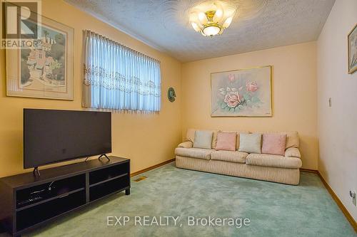 633 Rosseau Road, Hamilton, ON - Indoor