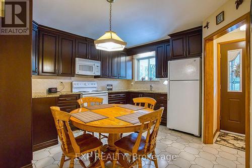 633 Rosseau Road, Hamilton, ON - Indoor