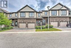 47 - 1030 OAKCROSSING GATE S  London North, ON N6H 0H1